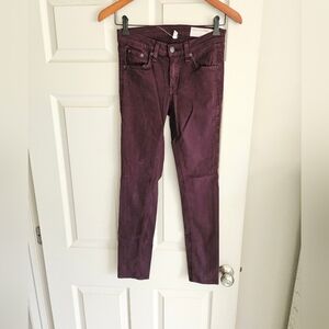 Rag & Bone 24 Skinny Jean Distressed Wine Excellent Condition